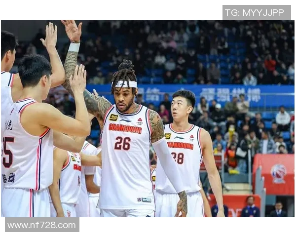 广东队轻松战胜四川队莫兰德与徐昕联手助力送对手十连败